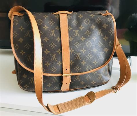 LOUIS VUITTON SAUMUR 35 MESSENGER SHOULDER BAG 